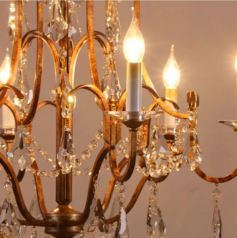 Élégance Gold and Crystal Chandelier