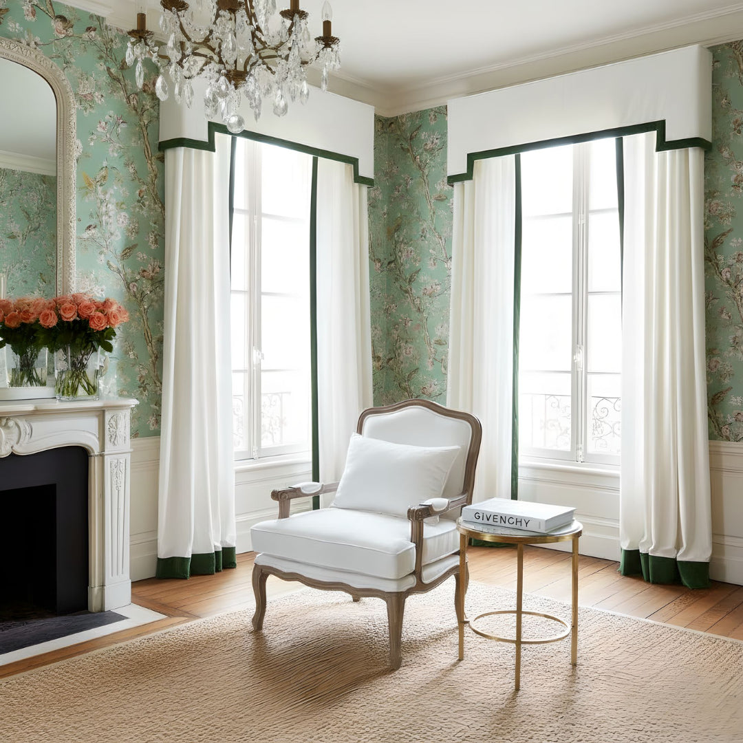 フランスヴィンテージ チェアー / ムームート Reims Armchair White Linen | Classic French Vintage Seating